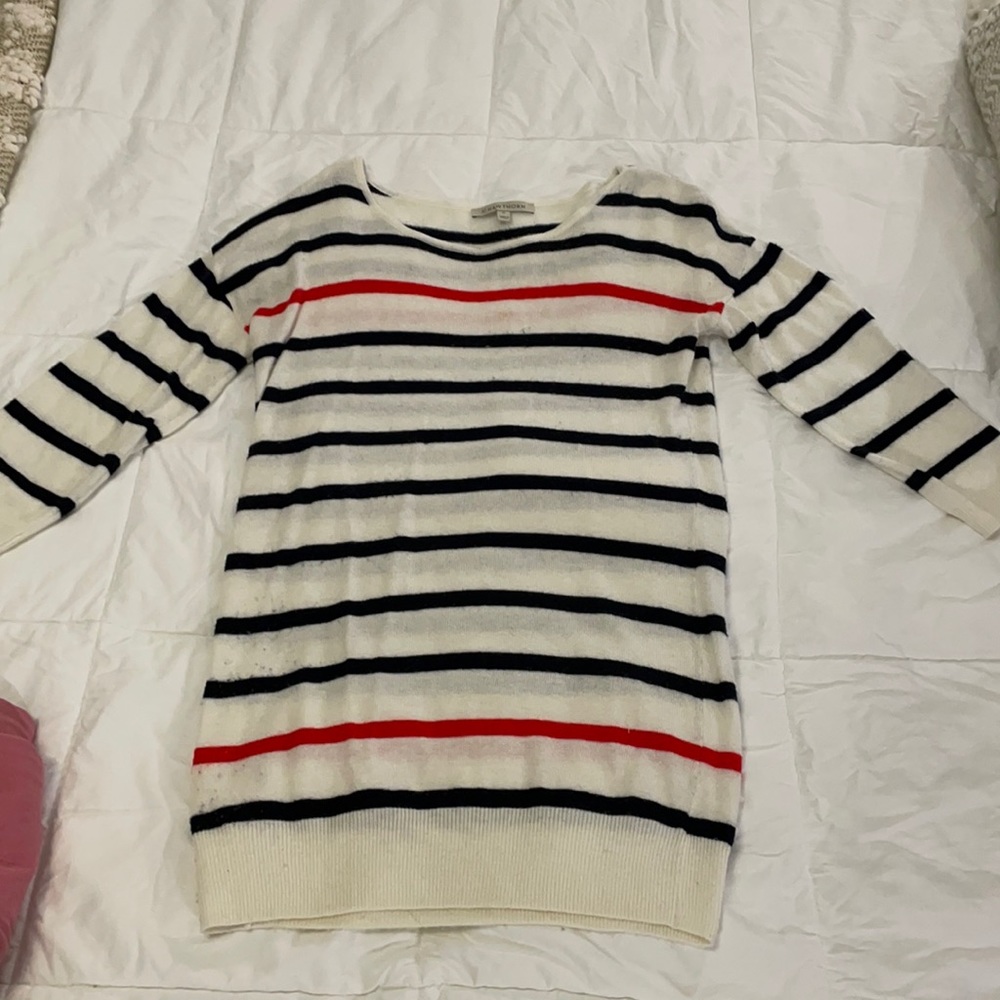 Soft sweater perfect for fall! Size XS